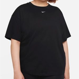 Nike 3X Sportswear Women's Oversized Short-Sleeve Top (Plus Size)